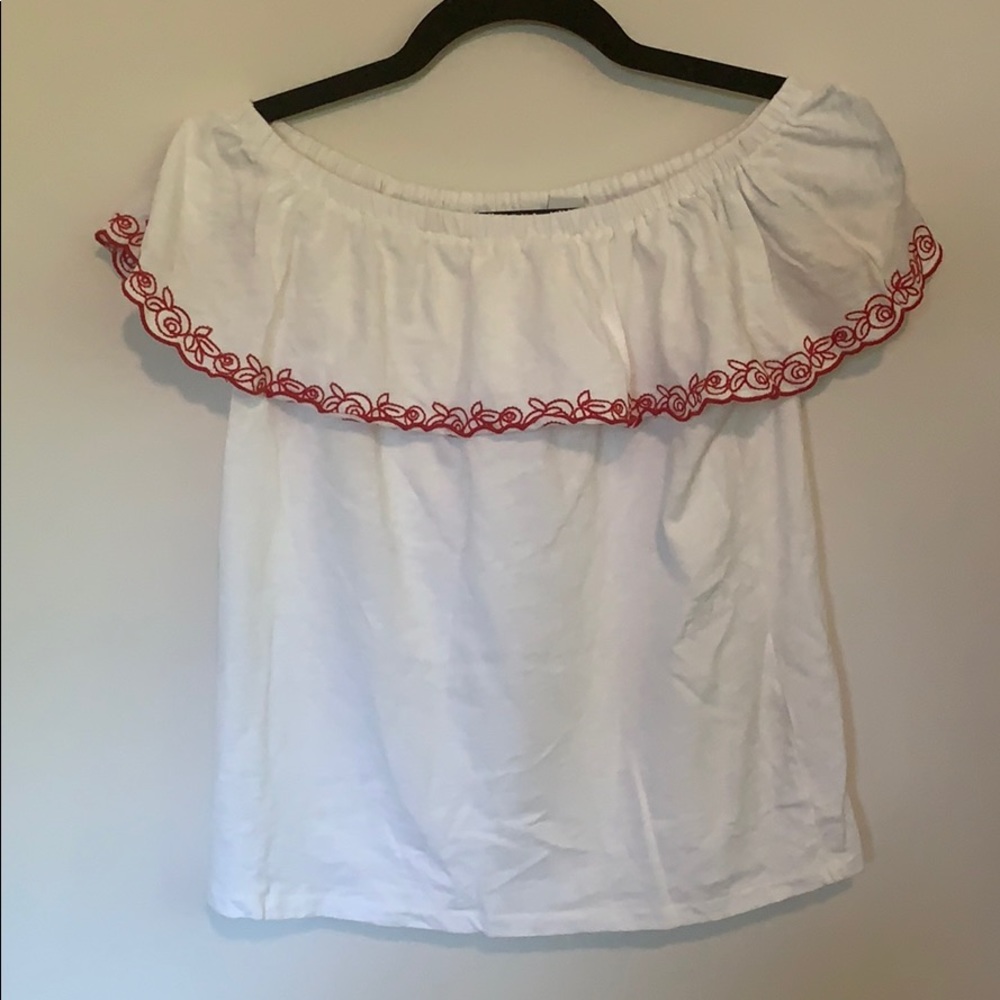 Off the shoulder floral white tee